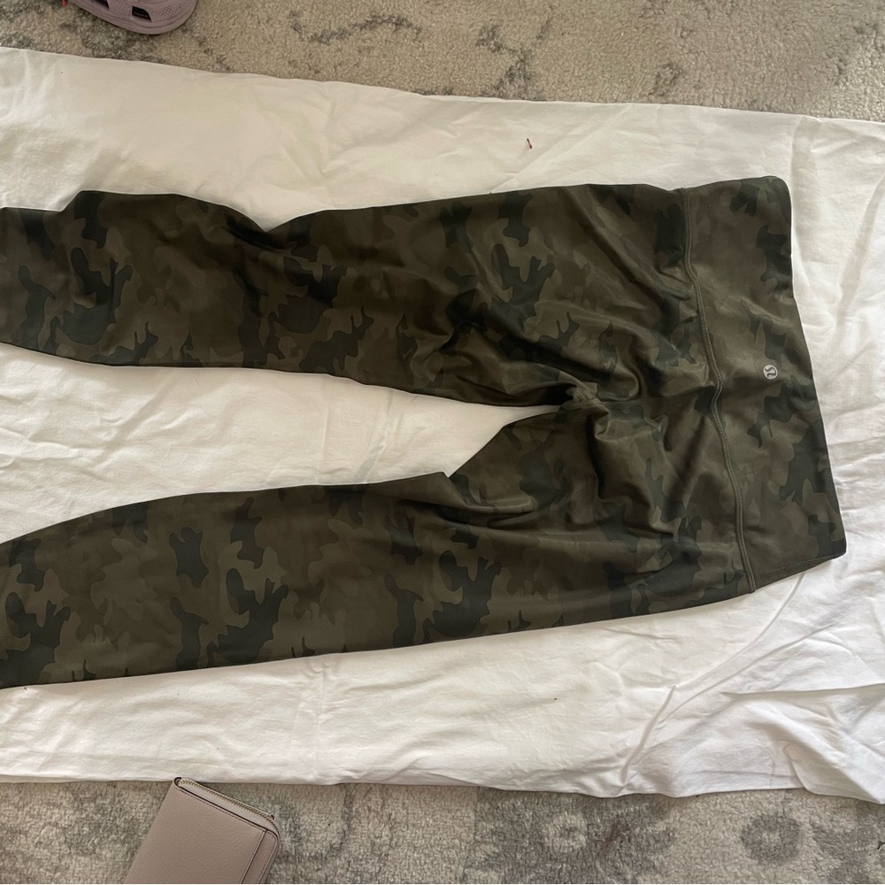 Camo leggings